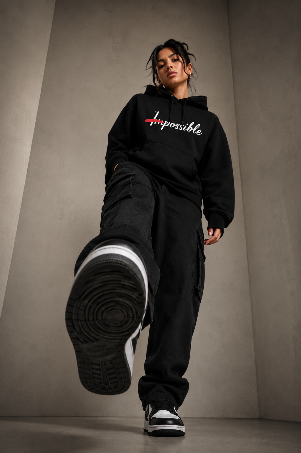 Sweat à capuche oversize Kusetsu Impossible - texte barré rouge